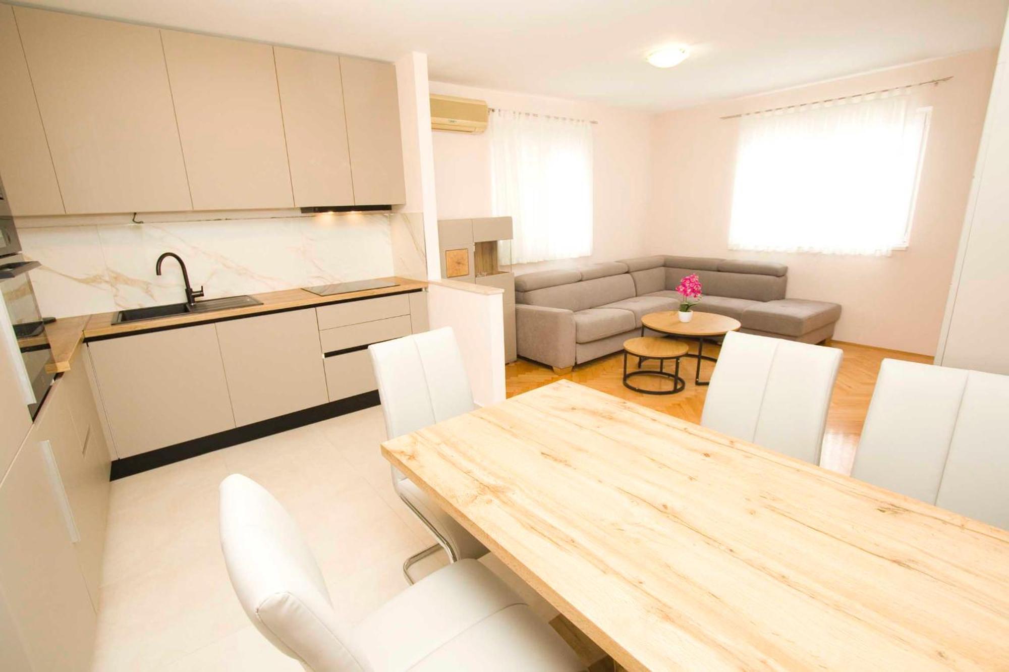 Marija Apartment Makarska